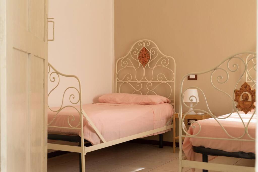 Maria'S Bed - Intero Alloggio Accogliente Dorno Extérieur photo